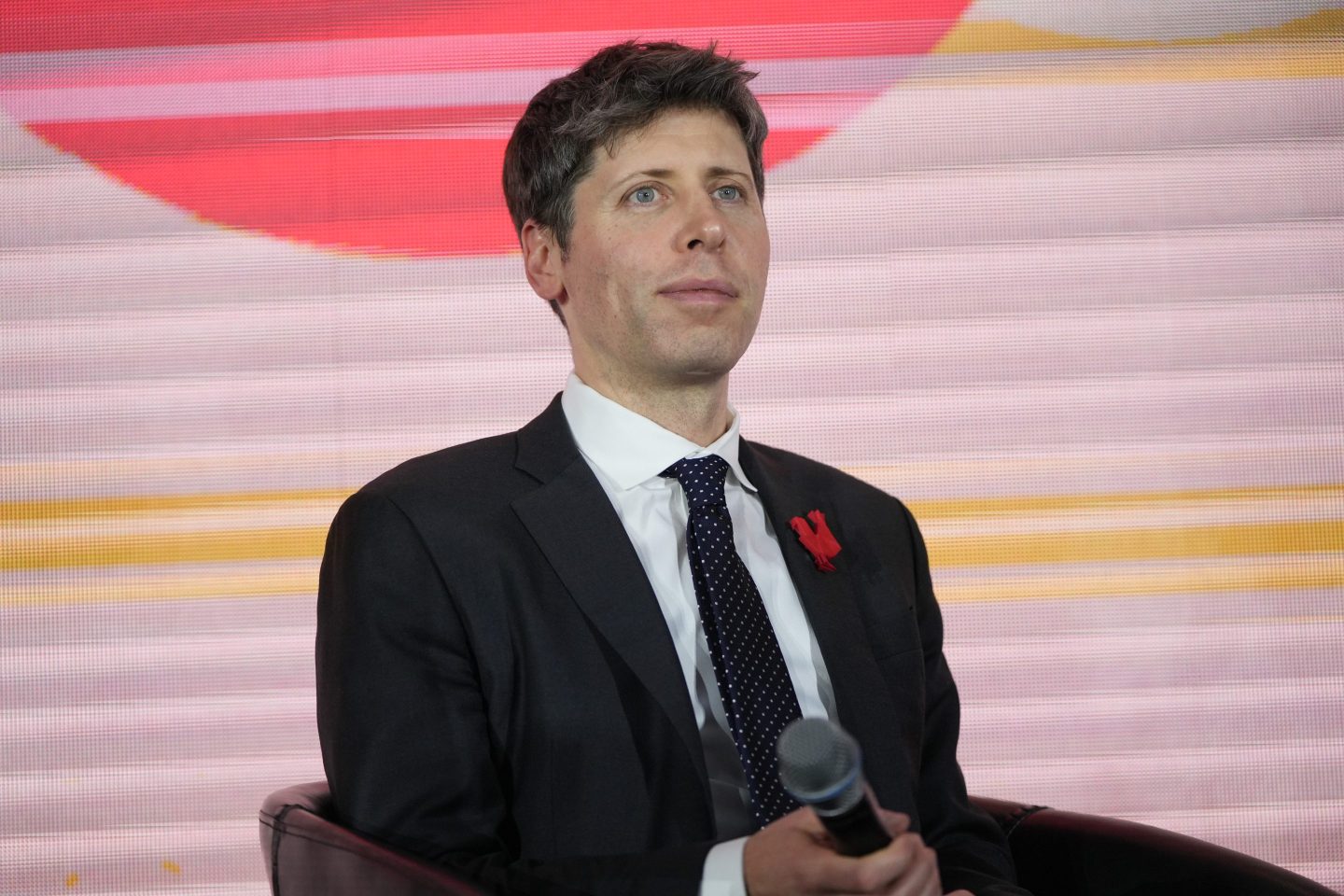 Sam Altman:此刻上市并非明智之举